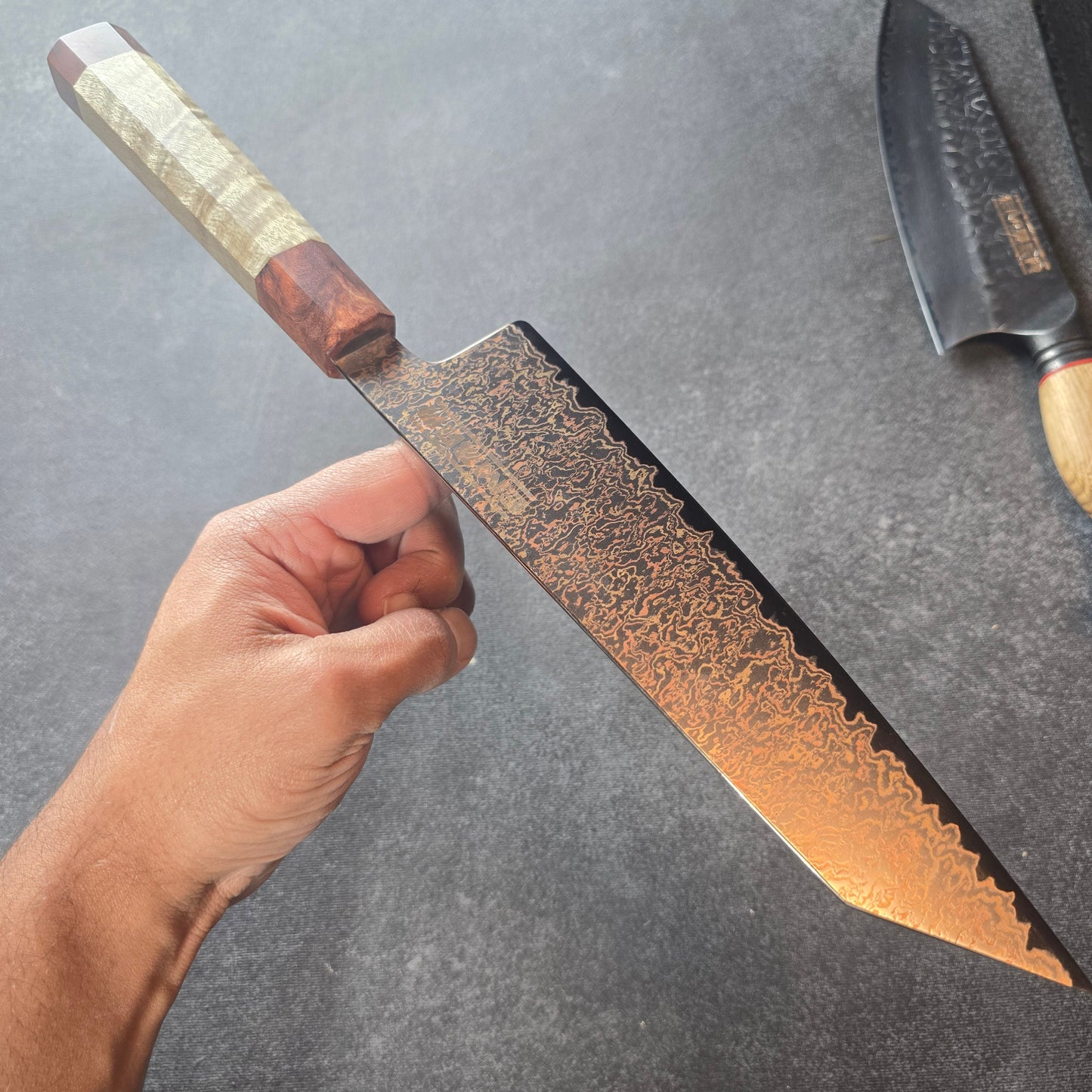 PYRO! CUCHILLO BUNKA - DAMASCO DE COBRE Y BRONCE 8"